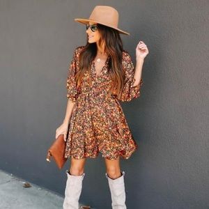 NWOT Vici floral swing dress